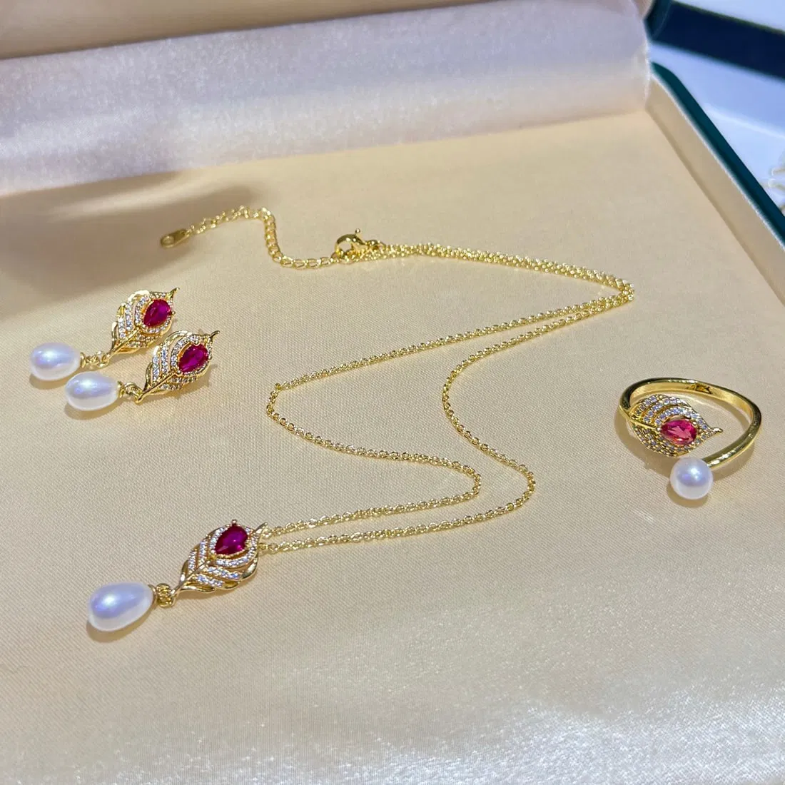Red treasure feather pearl set 6-8mm natural pearls