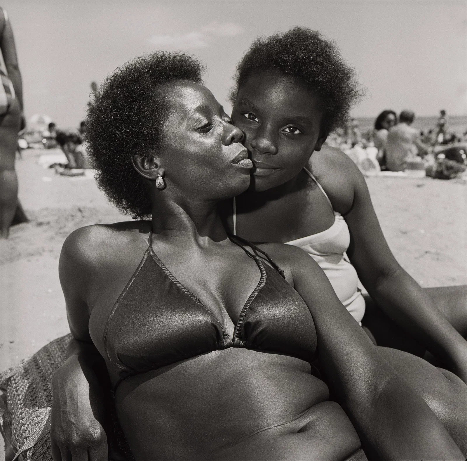Rosalind Fox Solomon. Mother and Daughter, Brighton Beach, New York. 1985.