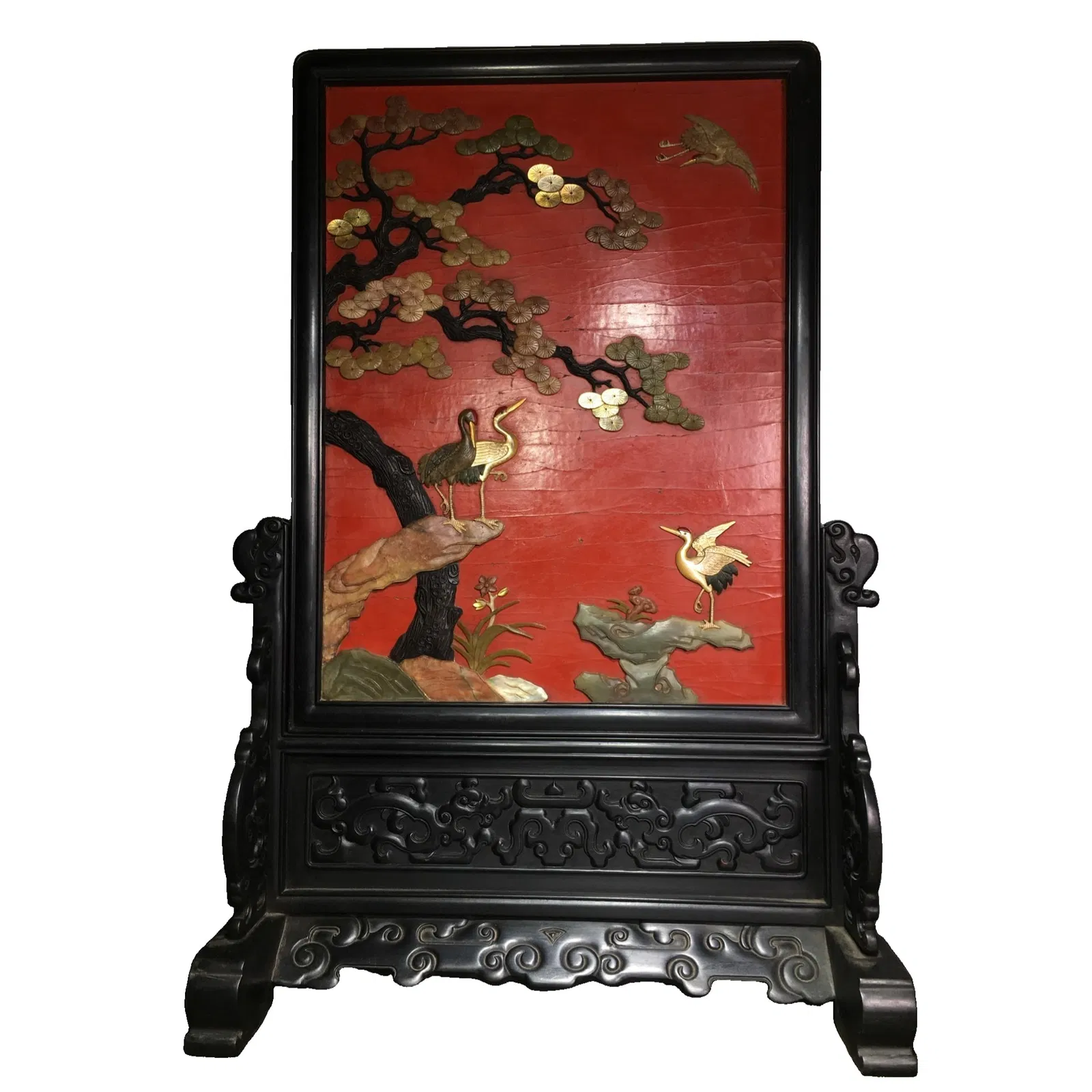 Rosewood frame lacquerware inlaid with multiple treasures screen.