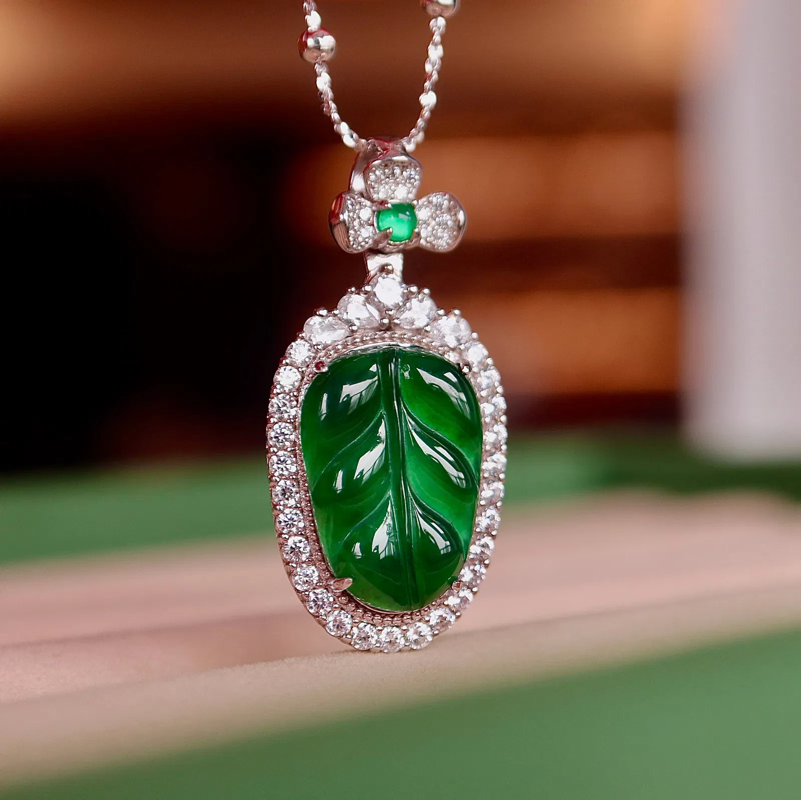 S925 pure silver natural jadeite leaf pendant