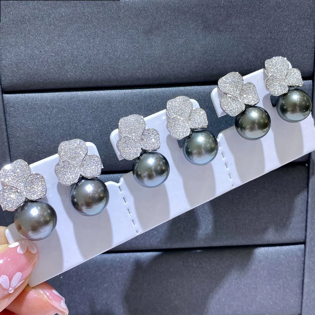 S925 Silver Natural Tahitian Pearl Earrings