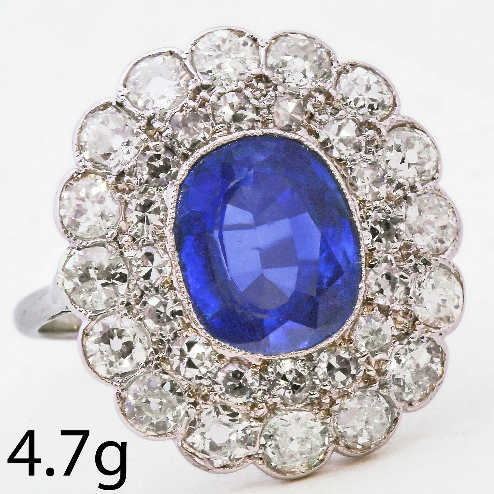 SAPPHIRE AND DIAMOND CLUSTER RING