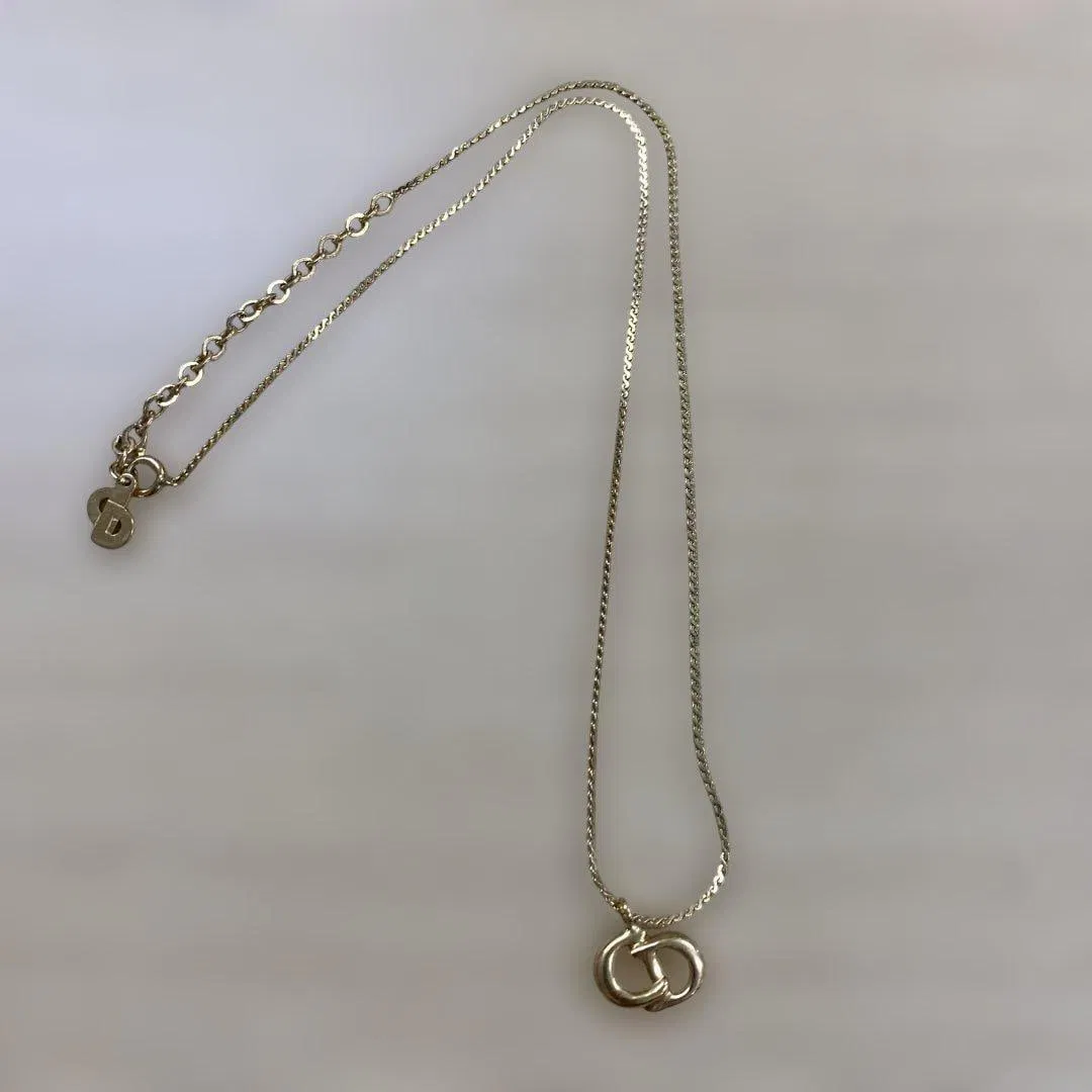 (Second-hand) Christian Dior necklace with CD logo