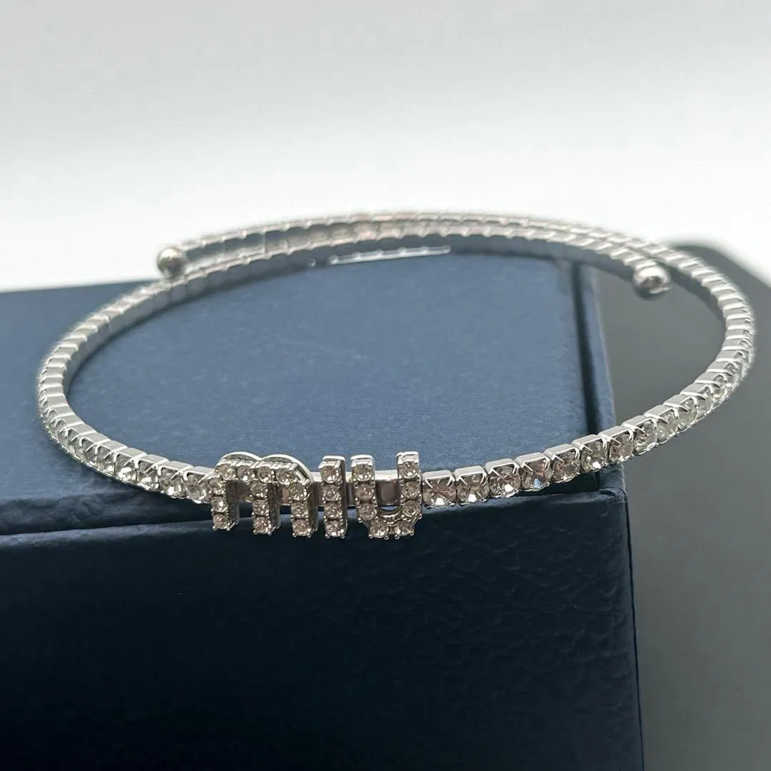 (Second-hand) Crystal necklace, set with water diamonds