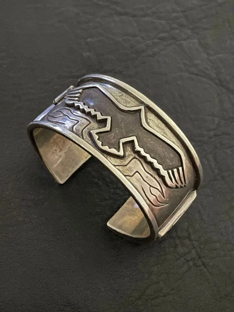 (Second-hand) Johnny Depp's Navajo Indian Sparrow Bracelet