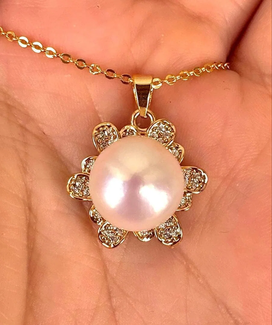 second-hand Large Natural Freshwater Pearl Necklace