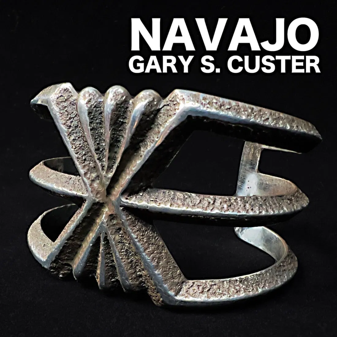 (Second-hand) Navajo Gary S. Custer GSC Pure Silver Cast Wide Cuff Bracelet