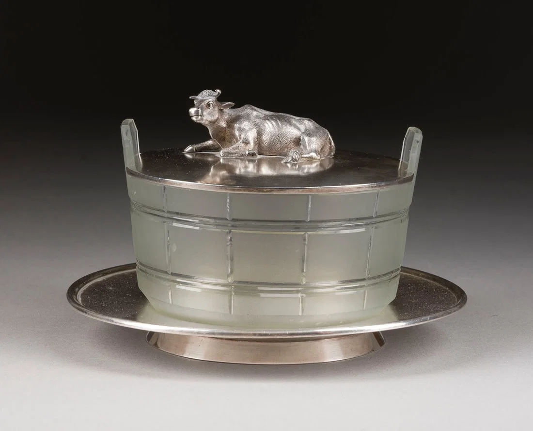 | SEHR FEINE TROMPE L'OEIL-DOSE MIT KUH