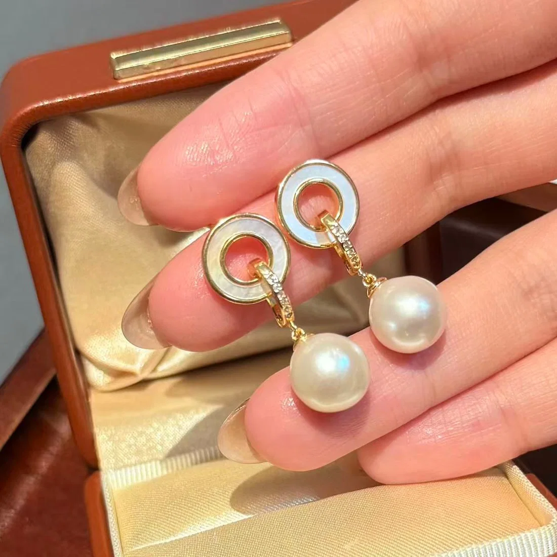 Shell Baroque Freshwater Pearl Earrings Pendant