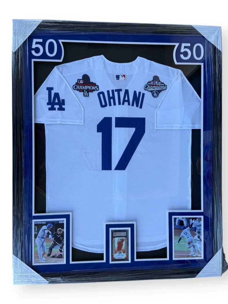 Shohei Ohtani 1/1 Signed Prismatic Red Card Dodgers Framed