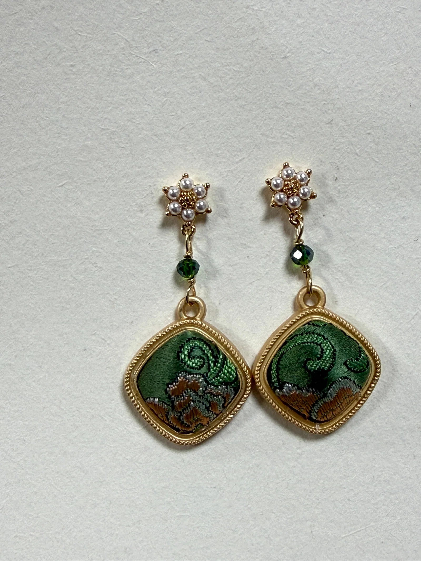 Song Brocade Diamond Shape Earrings