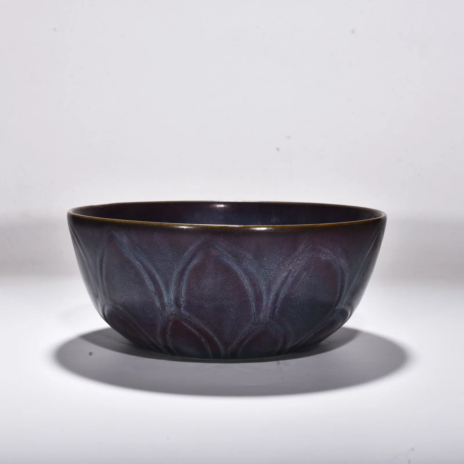 Song Dynasty Jun kiln rose purple glaze carved dragon banana leaf bowl