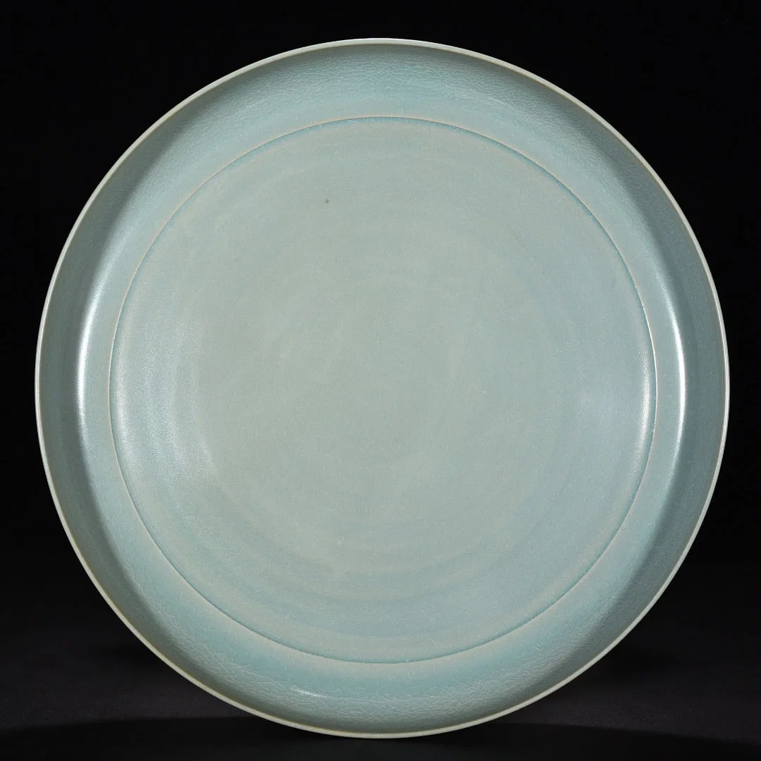 Song Dynasty Ru kiln azure glaze dish