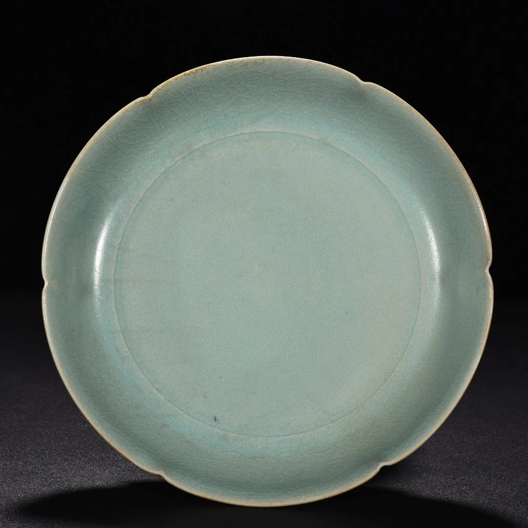 Song Dynasty Ru kiln azure glaze sunflower wash