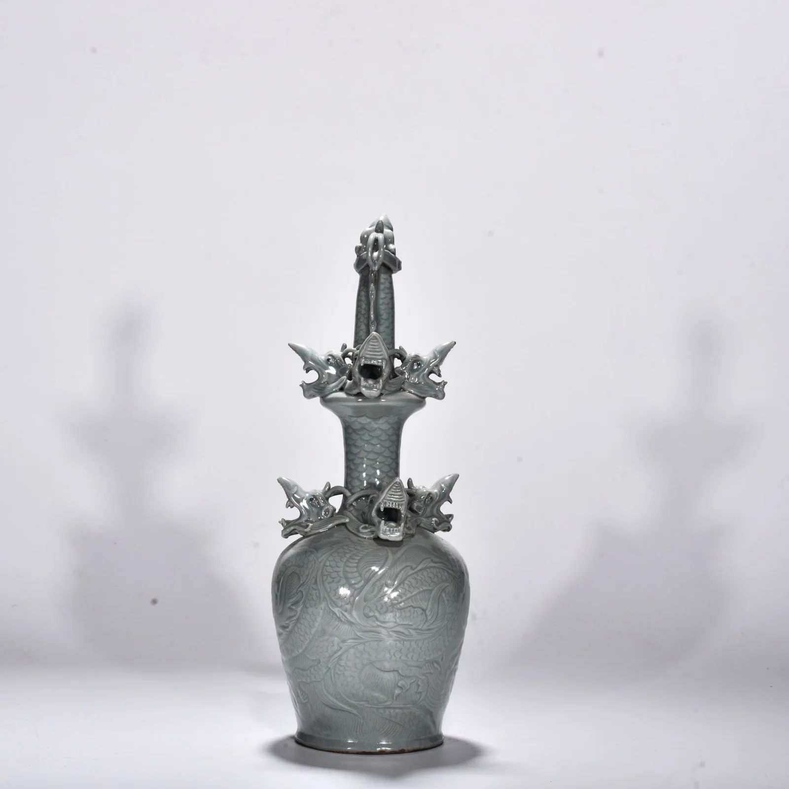 Song Dynasty Ru Kiln Glaze porcelain dragon Kowloon vase