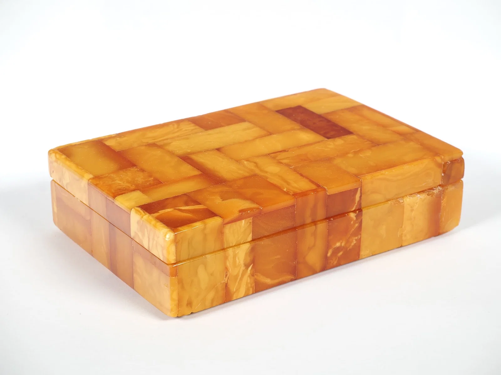 State Amber Manufactory Koenigsberg, Art Deco amber box, circa 1930