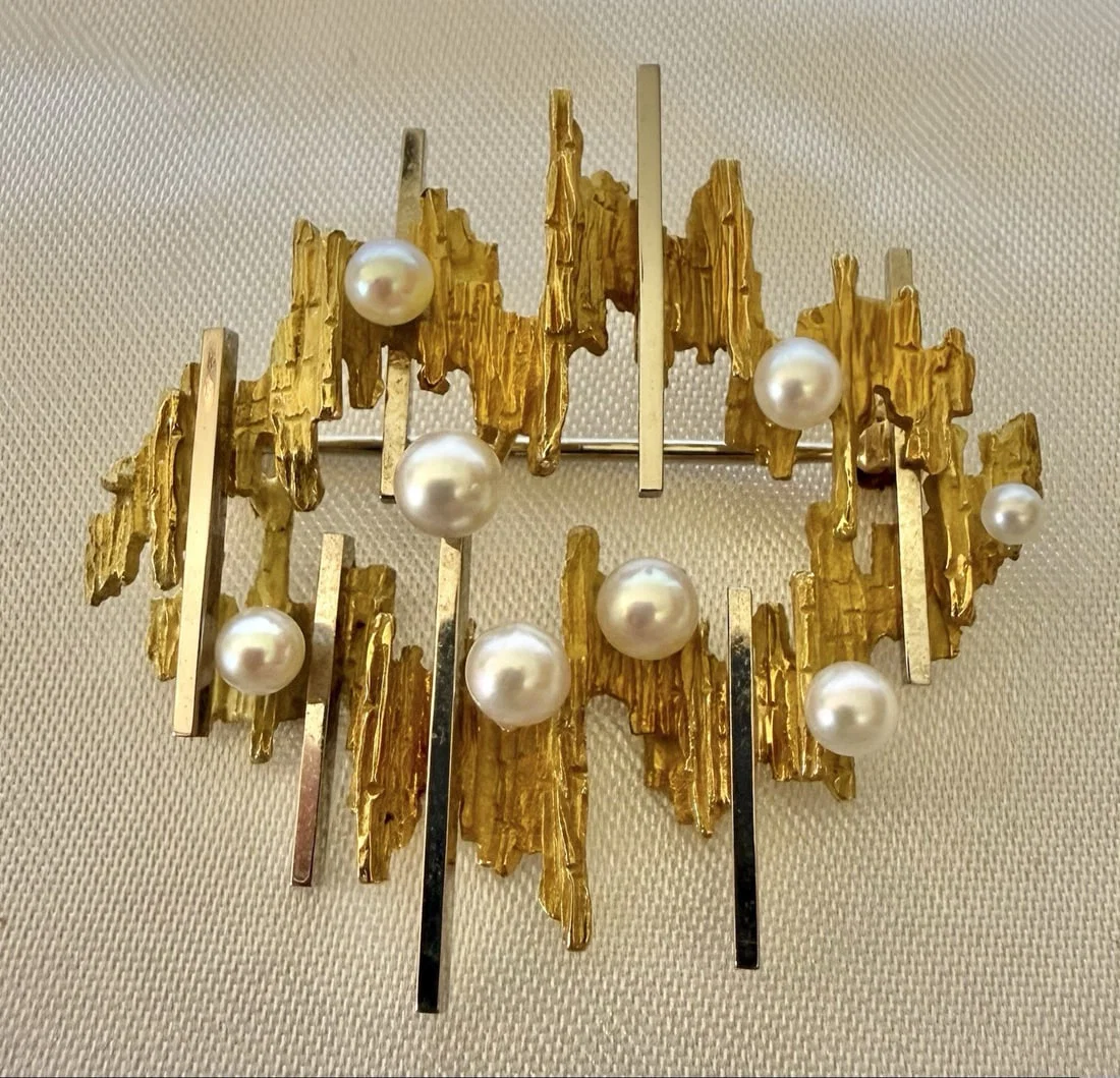 Swiss Modern Brooch in 18k Yellow and White Gold with Pearls