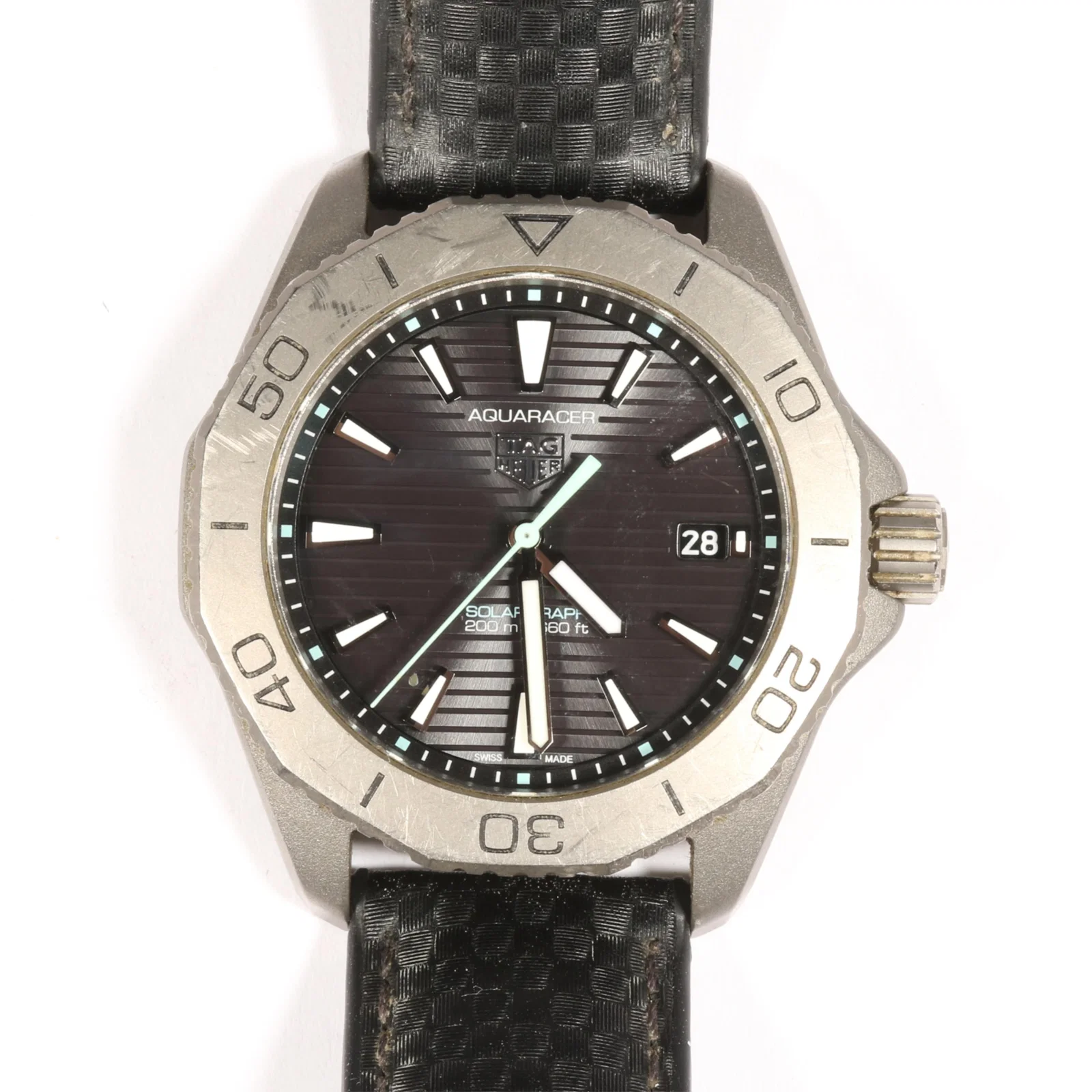 TAG Heuer AQUARACER Professional 200 Solargraph quartz watch with 40mm face, and titanium case,