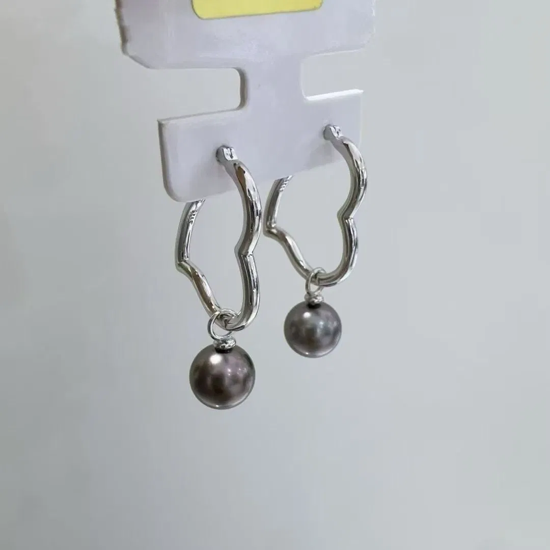 Tahitian Black Pearl Earrings