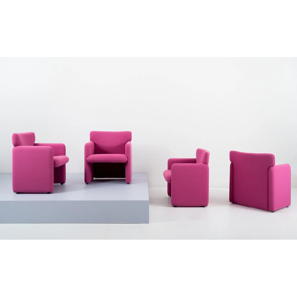 TECNO, Quattro poltrone modello “PS148”