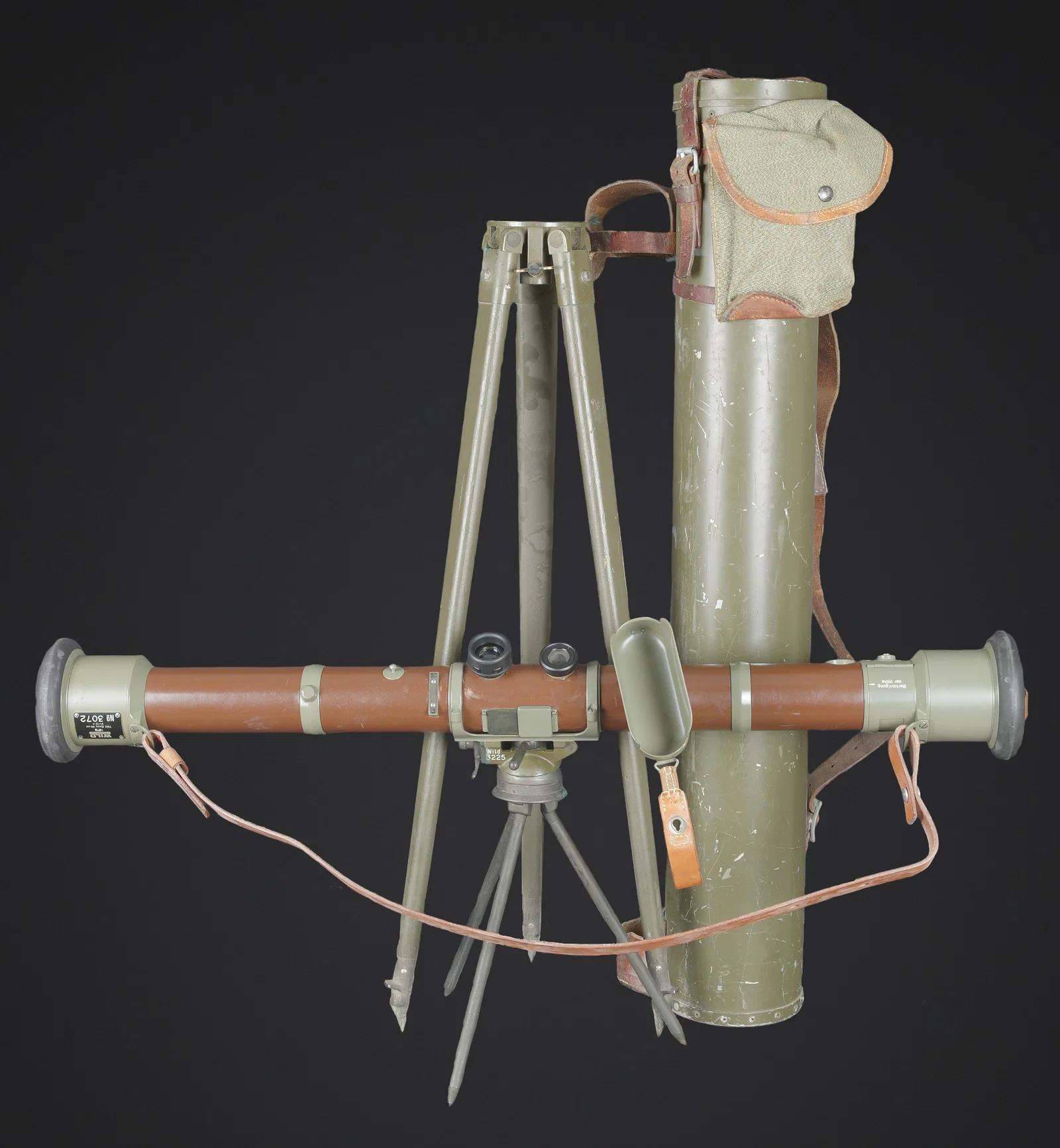 Telemetre suisse WILD. Swiss WILD rangefinder