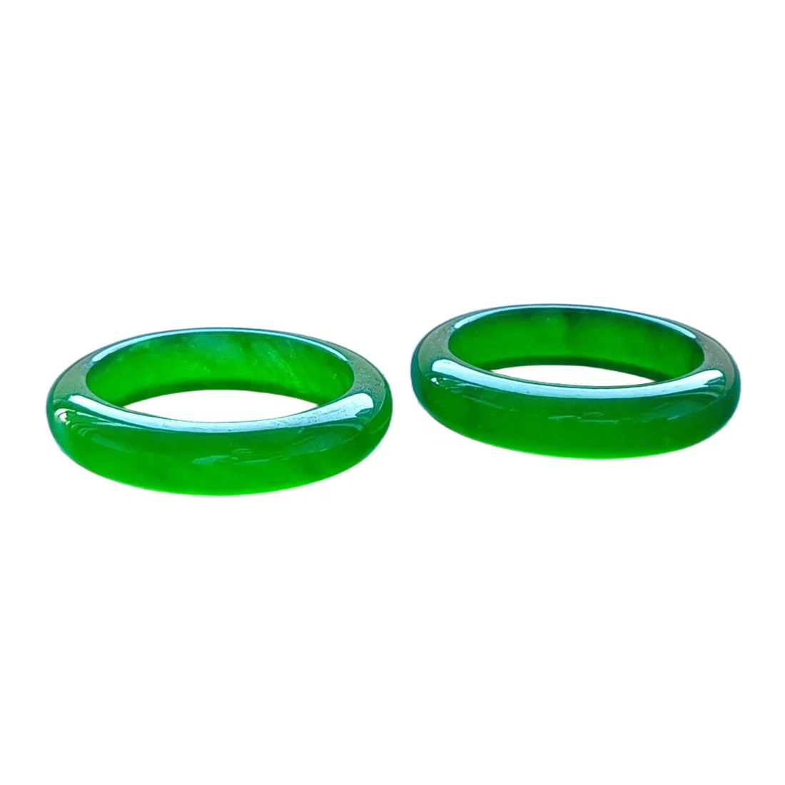 Top-grade Imperial Green Jadeite Bracelet