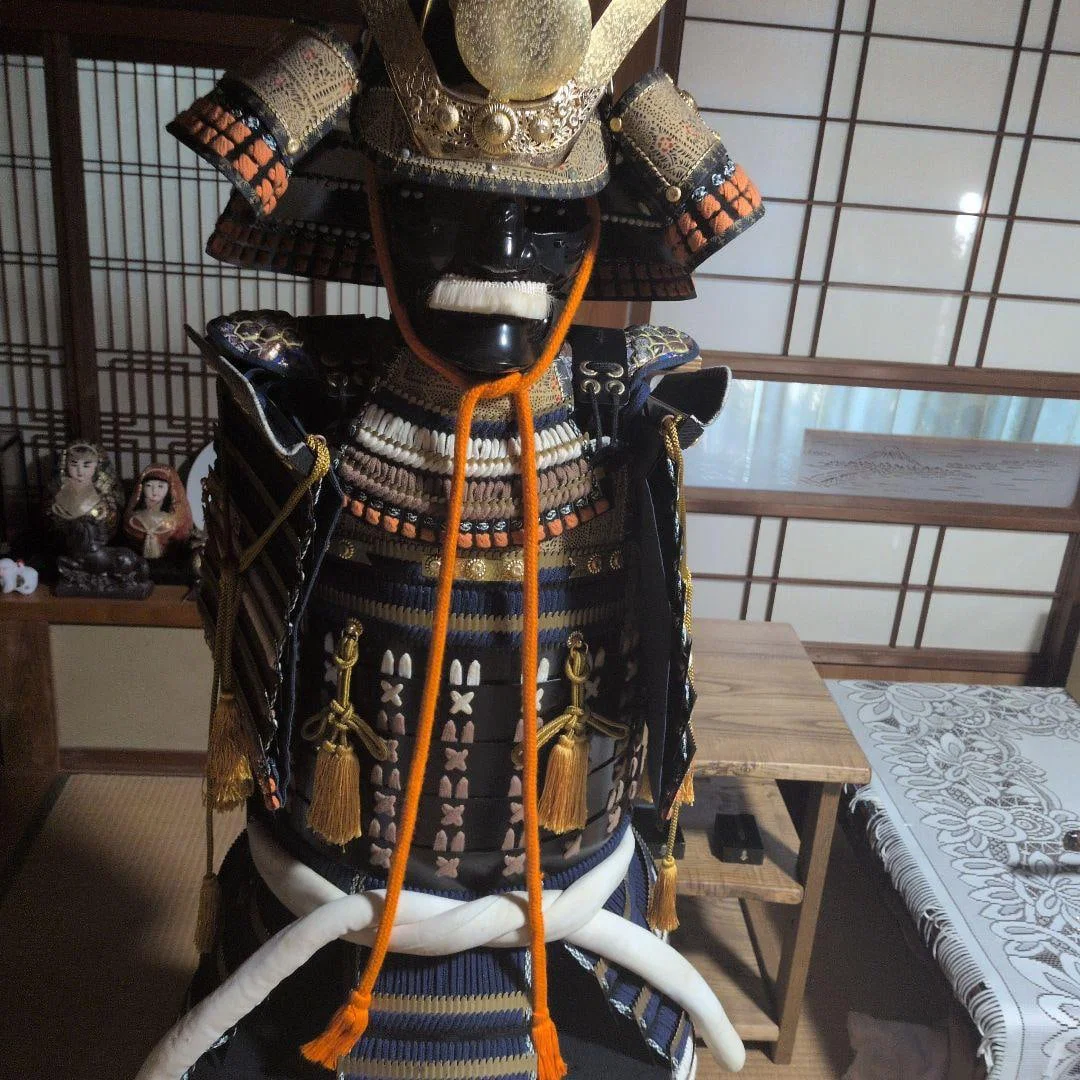 Traditional samurai armor (adult size)