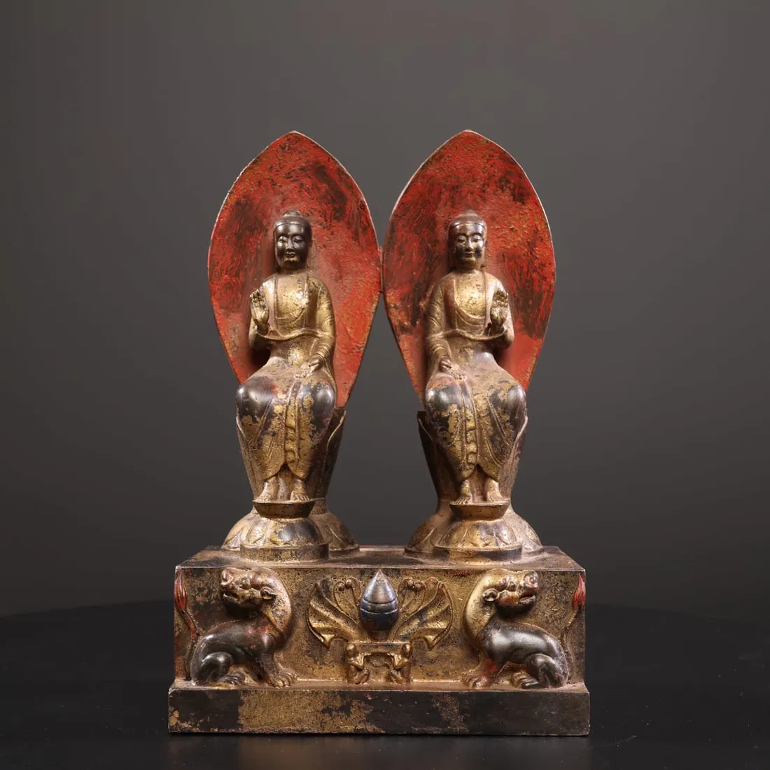 Treasured Gold and Cinnabar Buddha Statue in the Northern Wei Style