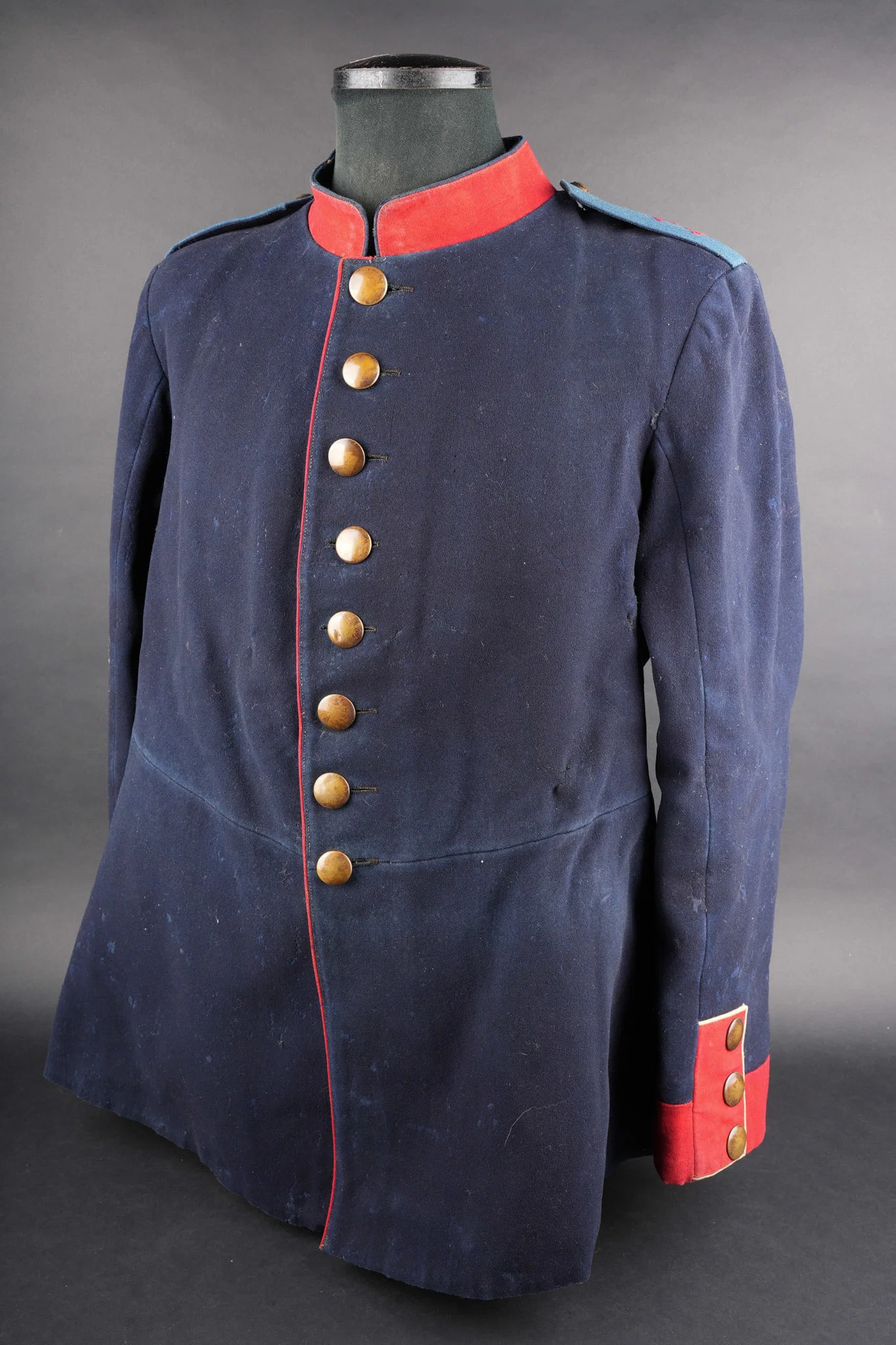 Tunique Waffenrock de la Train Abteilung Nr 15 de Strasbourg. Waffenrock tunic of Train-Abteilung