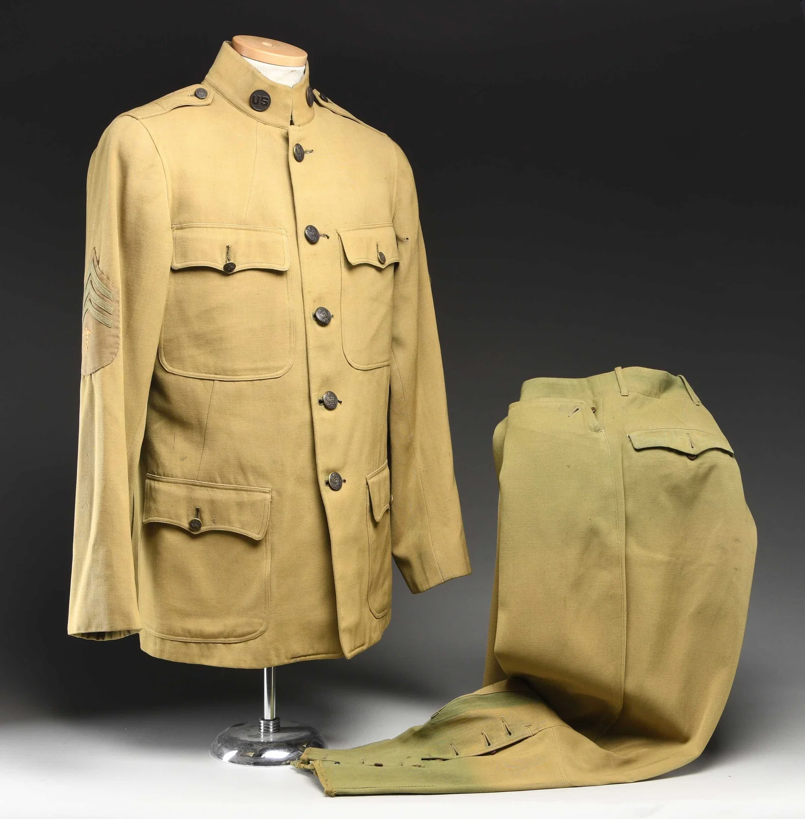 US WWI MEDICAL DEPARTMENT SERGEANT'S UNIFORM.