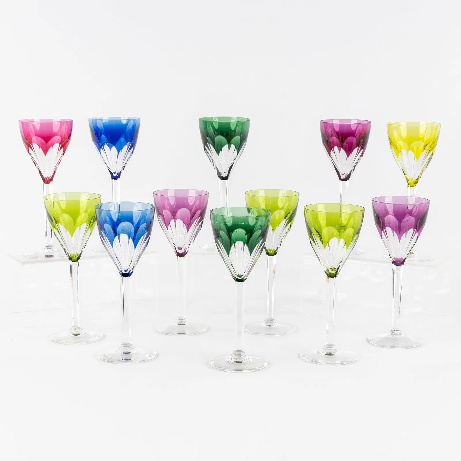 Val Saint Lambert, Legagneux, 12 wine glasses, coloured and cut crystal.
