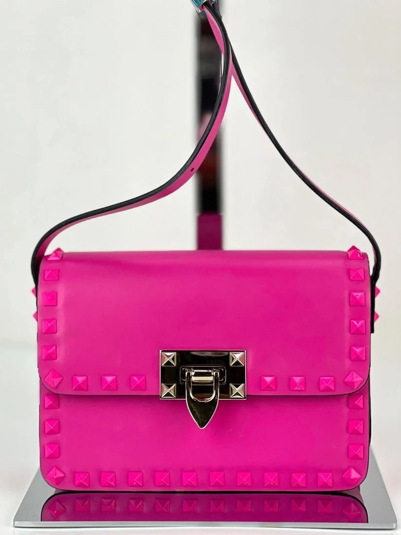 Valentino Garavani Rockstud Small Pink Studded Leather Shoulder Bag