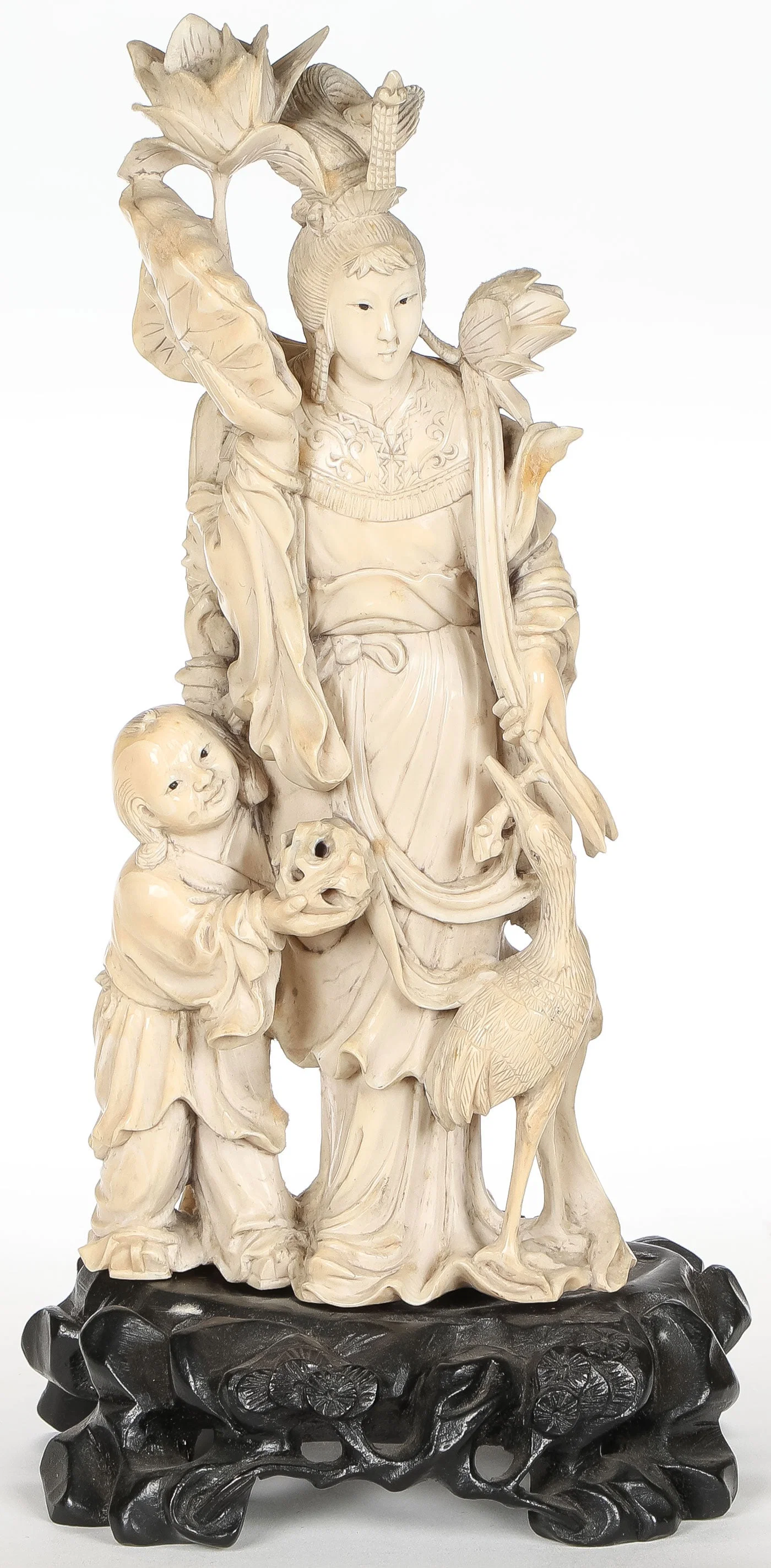 VERY FINE CHINESE CARVED FIGURAL GROUPING