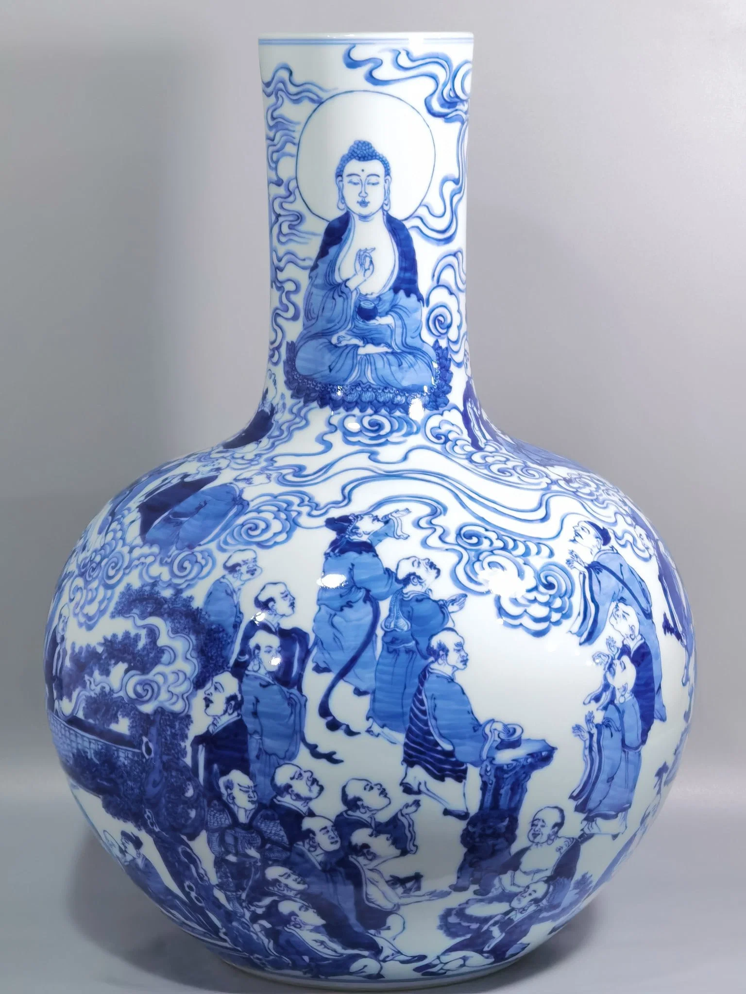 Very Rare Chinese blue and white porcelain vase Qing dynasty Qianlong Mark & Period