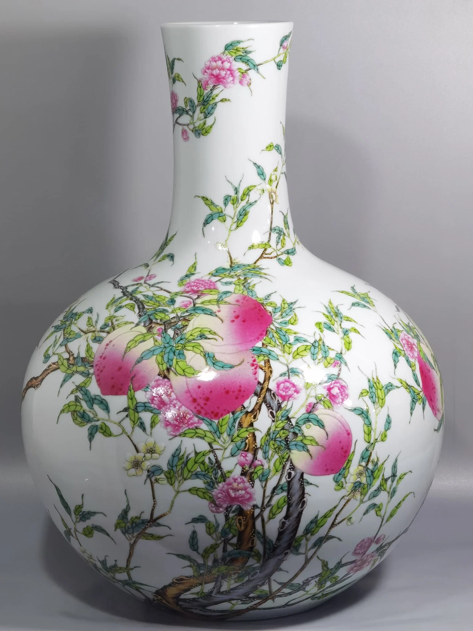 Very Rare Chinese famille rose porcelain vase Qing dynasty Yongzheng Mark & Period