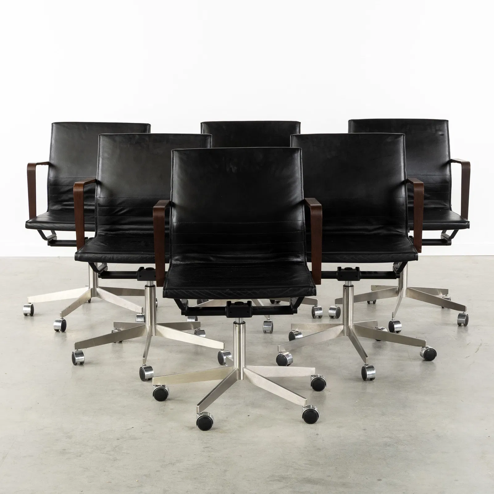 Vincent Van Duysen (1962) 'VVD Chair - Five Star Visitor Chair', a set of 6 office chairs, for Bulo.