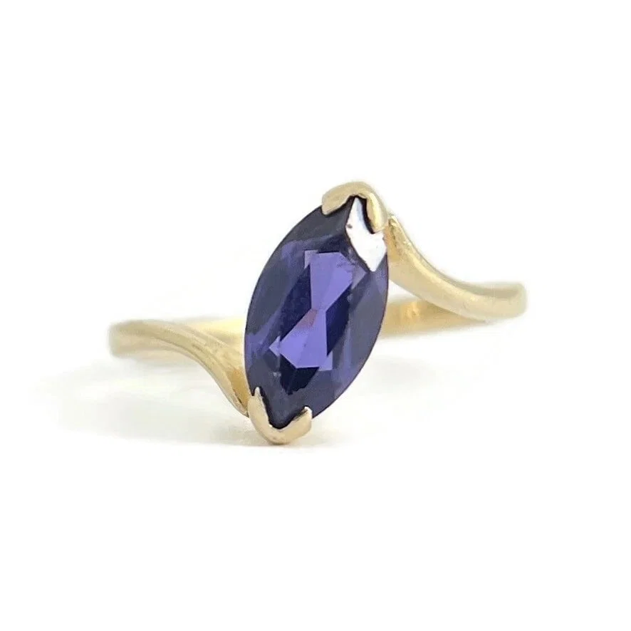 Vintage 1950's Esemco Marquise Purple Iolite Gemstone Ring 10K Gold, 1.99 Grams