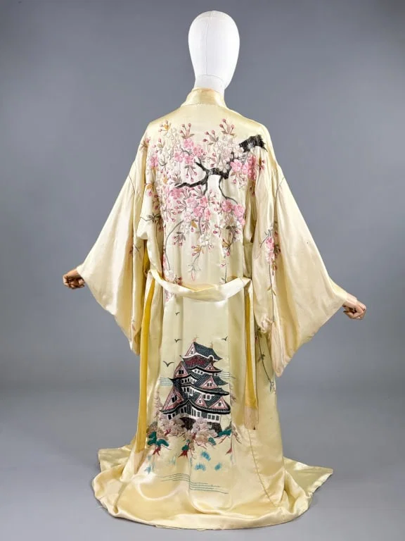 Vintage 1950s Japanese Silk Kimono Robe Jacket