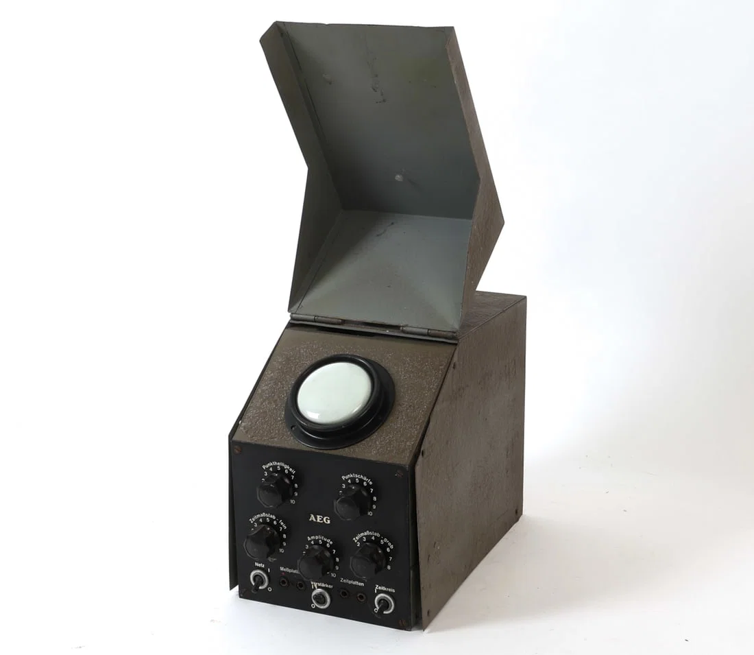 VINTAGE AEG OSCILLOSCOPE