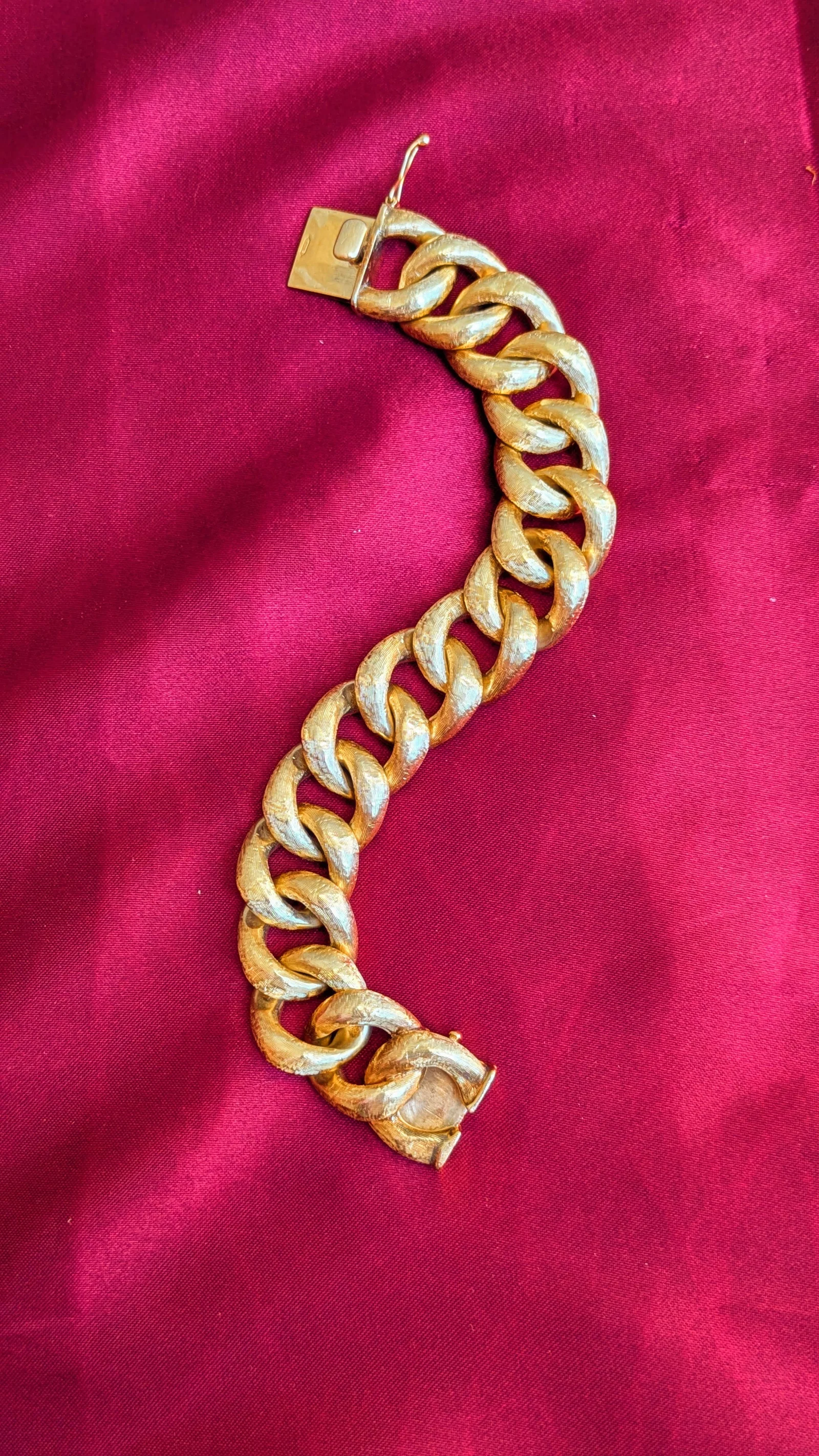 Vintage Gold Curb Link Bracelet
