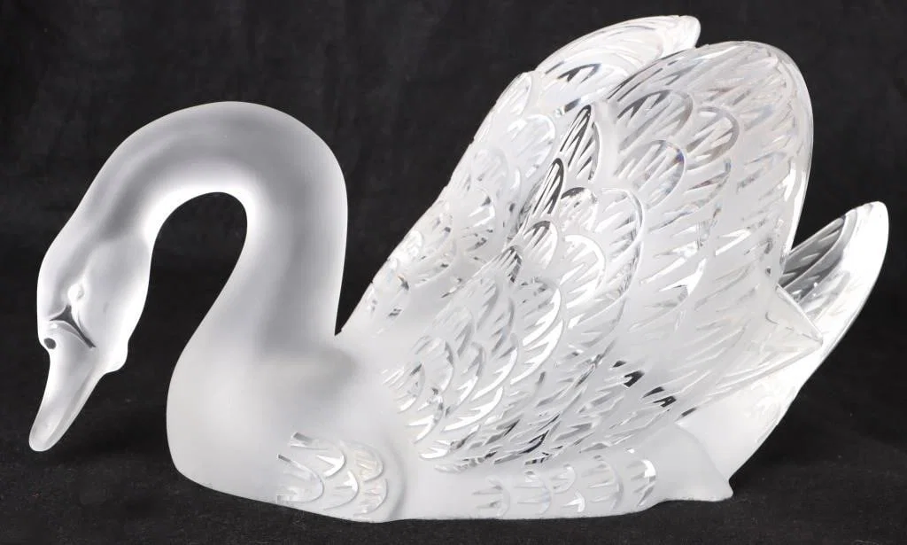 VINTAGE LALIQUE HEAD DOWN FROSTED GLASS SWAN