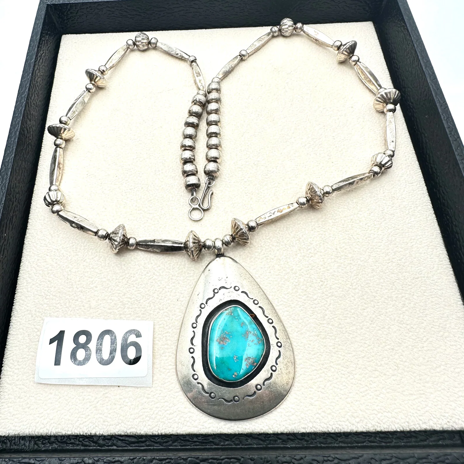 Vintage Native American Turquoise Shadowbox Pendant Sterling Silver Bench Bead Necklace 24 Inch