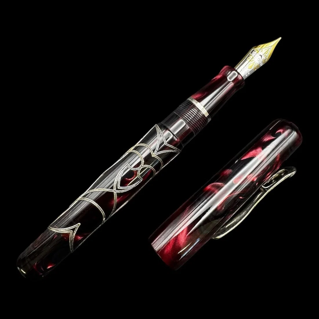 Visconti Richelieu Burgundy Sterling Silver Fountain Pen