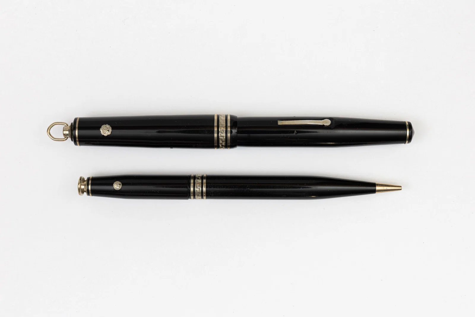 Wahl Eversharp Equi-Poised Standard Size Reverse Trim Fountain Pen Set