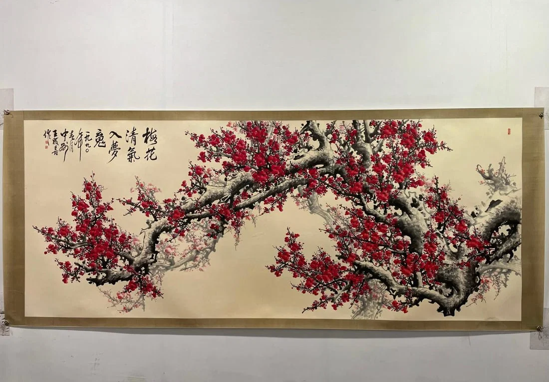 Wang Chengxi's exquisite hand-painted paper painting, measuring 12 feet in size.