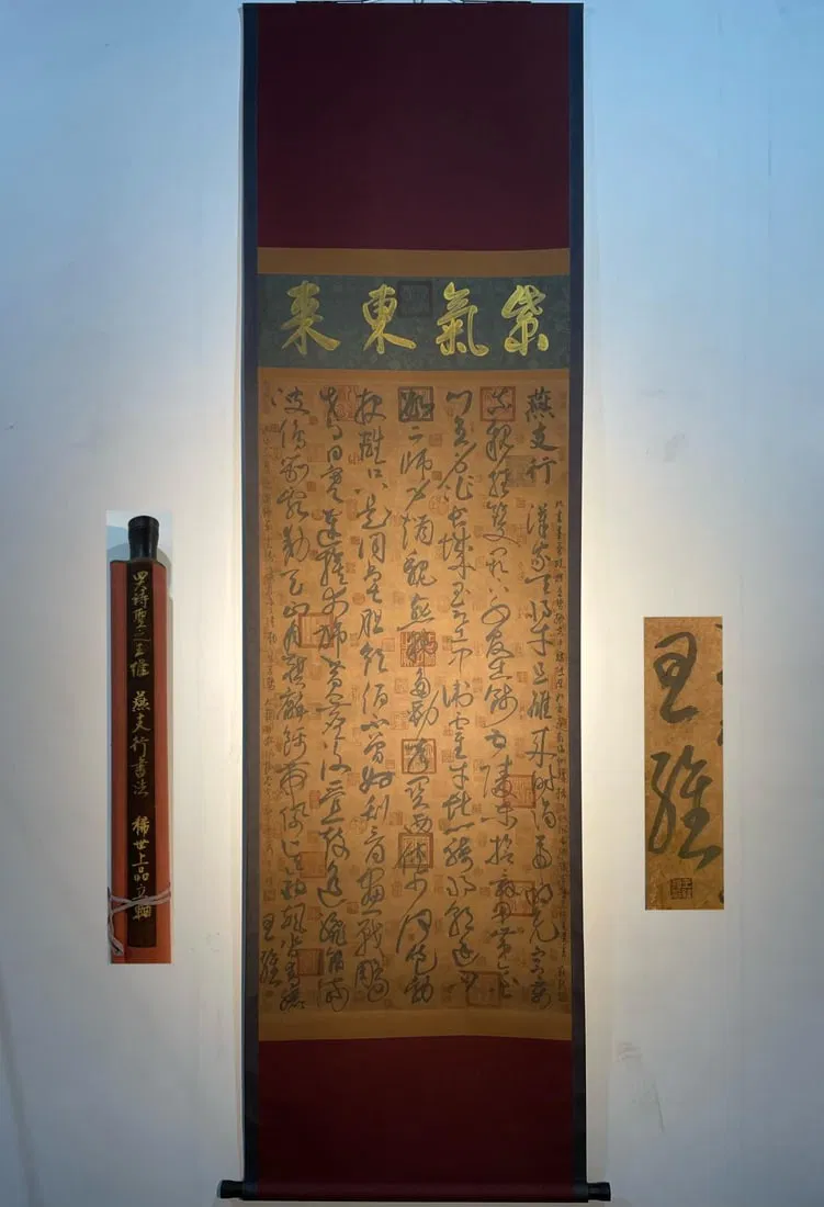 Wang Wei's exquisite hand-painted calligraphy on paper, four feet in length (Yanzhihang)