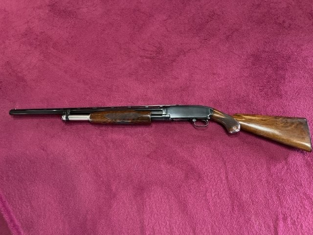 Winchester Model 12 12 Gauge 2 & 3/4" WS-1 Serial #19290xx Beautiful near mint condition high grade