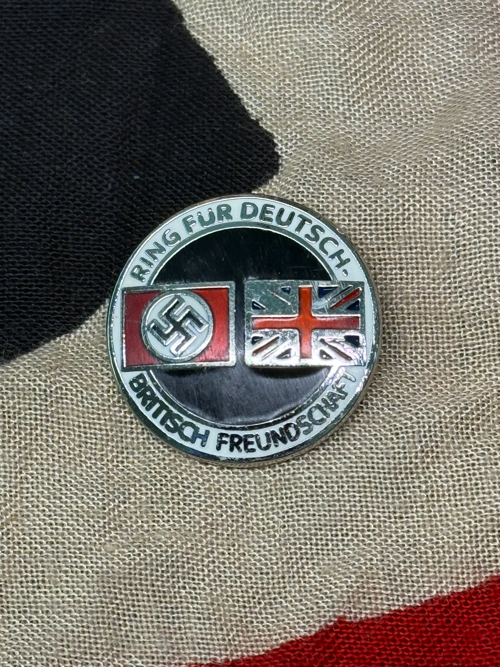 WW2 Ring für Deutsch–Britische Freundschaft Badge (German–British Friendship League), Germany,