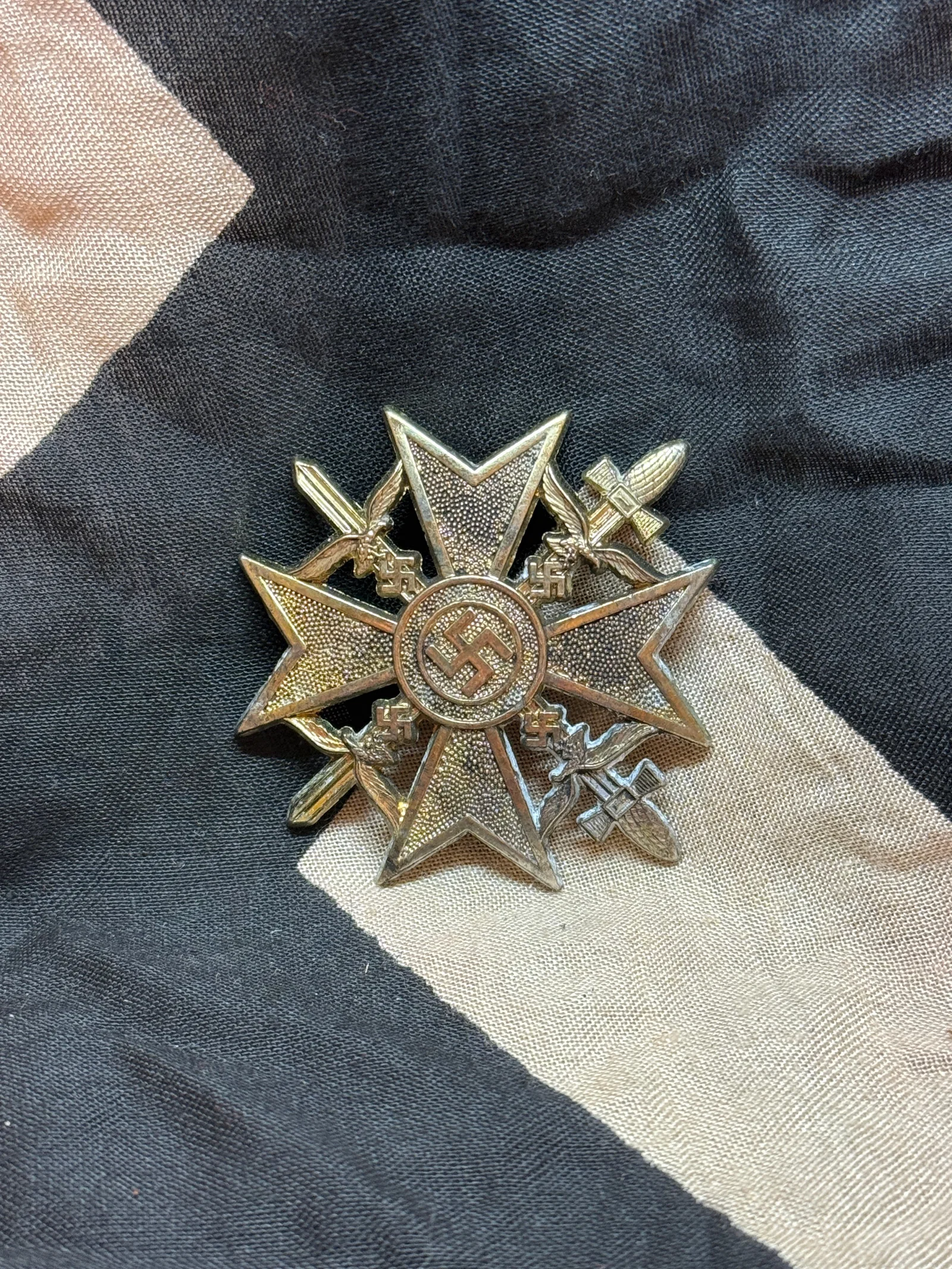 WWII German War Merit Cross with Swords, First Class (Kriegsverdienstkreuz I. Klasse mit Schwertern)
