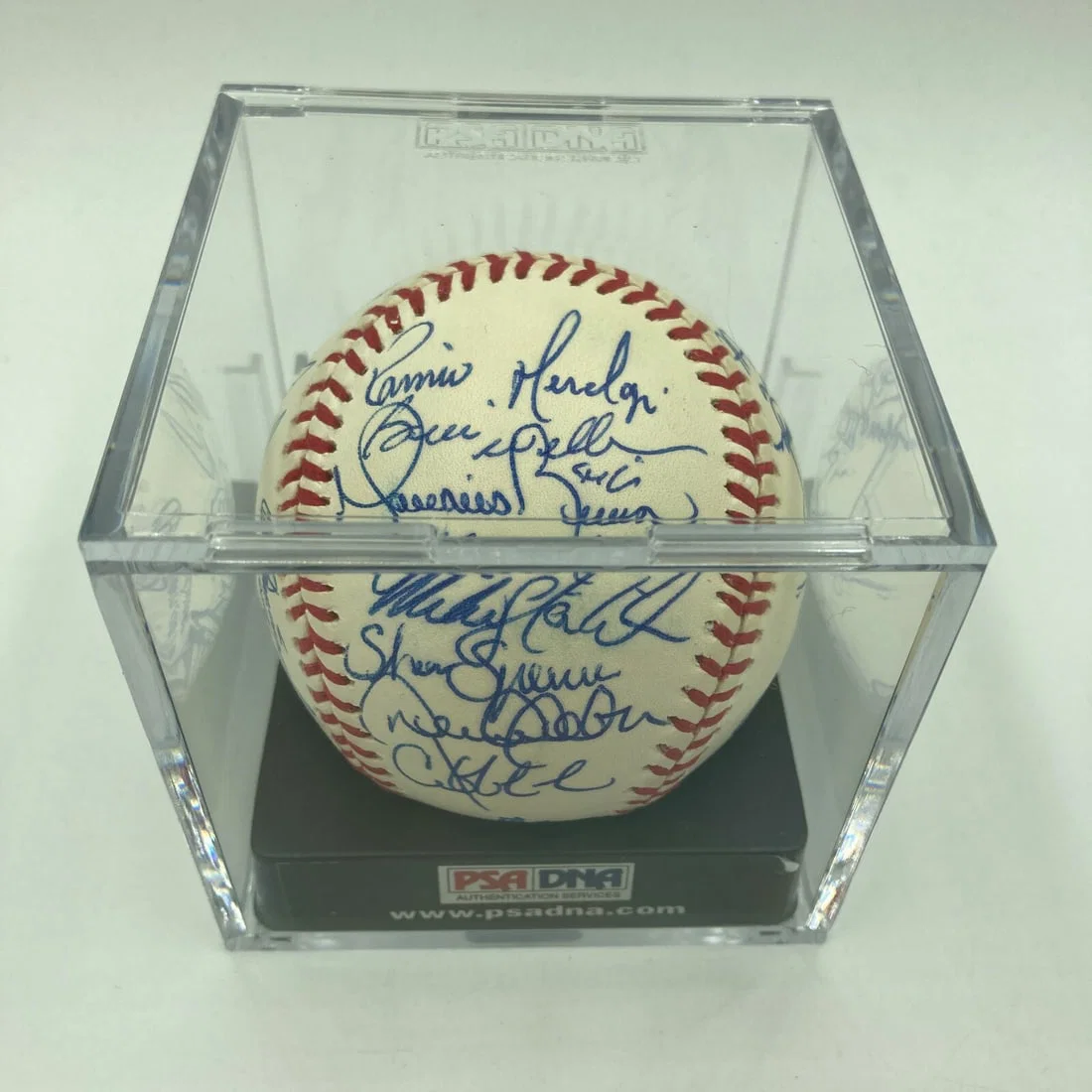 Yankees 1999 World Series Baseball Signed by Team Jeter Rivera PSA Authenticated